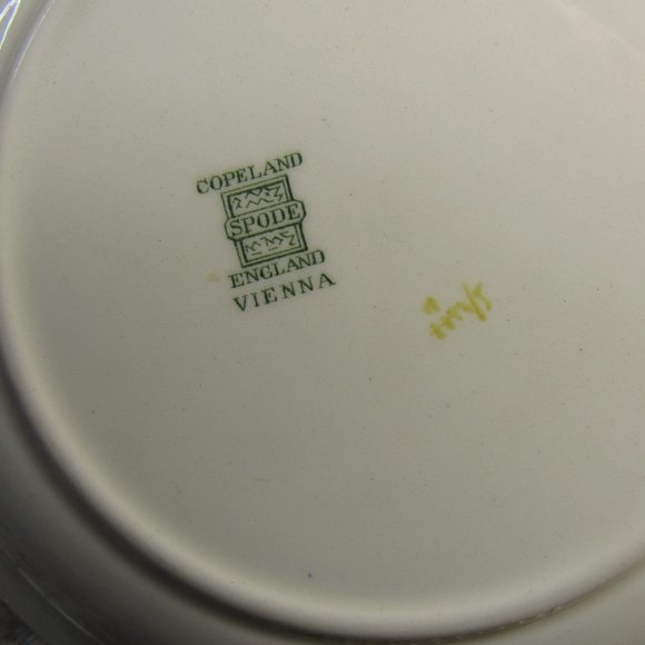 VINTAGE SPODE "VIENNA BIRD" 7 1/2" SALAD OR SERVING BOWL. - Picture 4 of 4